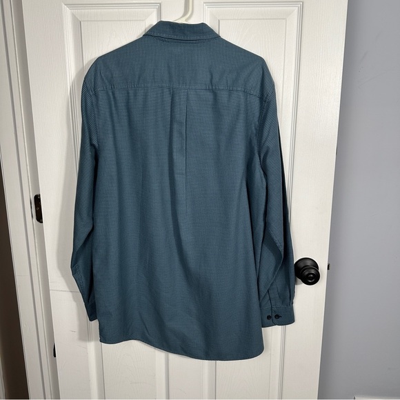 LL Bean men's flannel shirt, size Large Tall. Blue/green/navy houndstooth, fall - Picture 3 of 7